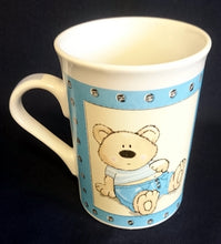 Lade das Bild in den Galerie-Viewer, KINDERTASSE - Porzellan, Bärchen Zeichentrick Motiv Dekor
