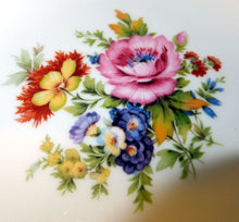 Lade das Bild in den Galerie-Viewer, SCHÜSSEL &quot;Arabella&quot; - Porzellan, durchbrochen, Blumen Goldrand Dekor
