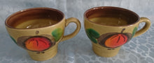 Lade das Bild in den Galerie-Viewer, TEETASSE - Keramik / Steingut, Obstmotiv Dekor
