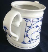 Lade das Bild in den Galerie-Viewer, KAFFEEKANNE OHNE DECKEL - Porzellan, Indisch Blau Strohblumen Dekor
