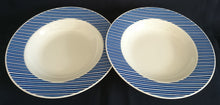 Lade das Bild in den Galerie-Viewer, 2er Set SUPPENTELLER &quot;Flipper&quot; - Porzellan, Geometrisches Linien Balken Motiv Dekor
