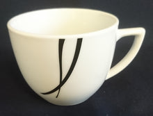 Lade das Bild in den Galerie-Viewer, 2er Set KAFFEETASSEN &quot;Oslo&quot; - Porzellan, Schwarze Streifen Linien Dekor
