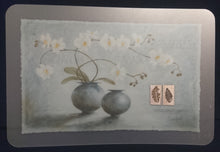 Lade das Bild in den Galerie-Viewer, 2er Set GROßE MOTIV PLATZDECKCHEN, Kunststoff / Plastik, Rechteckige Form Vasen Blumen Mediterran Motiv Dekor, Designerin Claudia Ancelotti (G)

