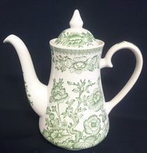 Lade das Bild in den Galerie-Viewer, KAFFEEKANNE MIT DECKEL &quot;Staffordshire&quot; (Limited) - Keramik / Steingut, Indian Tree Style Unterglasur Dekor, Hand graviert (Hand Engraved)
