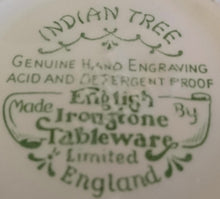 Lade das Bild in den Galerie-Viewer, ZUCKERDOSE MIT DECKEL &quot;Indian Tree&quot; (Limited) - Keramik / Steingut (Staffordshire Ware), Blätter Pflanzen Abstrakt Motiv Unterglasur Dekor, Hand graviert (Hand Engraved)
