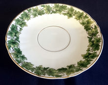 Lade das Bild in den Galerie-Viewer, 2er Set 2er KAFFEEGEDECKE - Porzellan, Blatt Blätter Abstrakt Symbollinien Motiv Goldrand Dekor
