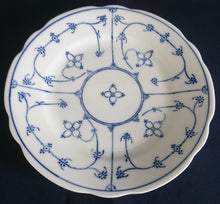 Lade das Bild in den Galerie-Viewer, DESSERTTELLER - Porzellan, Indisch Blau Strohblumen Dekor
