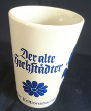 Lade das Bild in den Galerie-Viewer, APFELWEIN TRINKBECHER &quot;Limited Edition Nr. 2&quot; - Keramik / Steingut, Abstrakt Blumen Schriftzug Motiv Dekor
