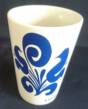 Lade das Bild in den Galerie-Viewer, APFELWEIN TRINKBECHER &quot;Limited Edition Nr. 2&quot; - Keramik / Steingut, Abstrakt Blumen Schriftzug Motiv Dekor
