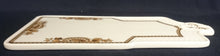 Lade das Bild in den Galerie-Viewer, FRÜHSTÜCKSBRETTCHEN &quot;Friesland Atlantis&quot; - Porzellan, Goldrand Abstrakt Muschel Fisch Schuppen Relief Dekor

