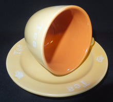 Lade das Bild in den Galerie-Viewer, 4er Set TEEGEDECKE - Keramik / Steingut, 2färbiges Teekannen Motiv Tea Aufschrift Dekor
