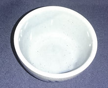 Lade das Bild in den Galerie-Viewer, 2er Set DIPSCHÄLCHEN - Keramik / Steingut, Abstrakt Hash Dekor
