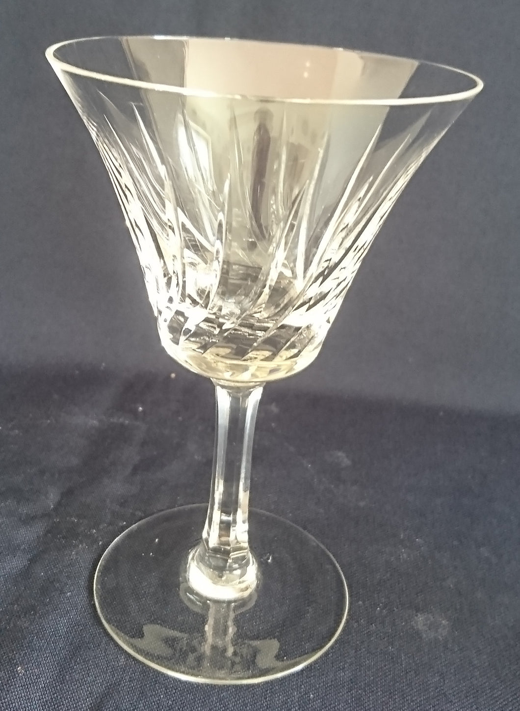 GETRÄNKEGLAS - Kristallglas, Klar Symetrischer Linien Schliff Dekor