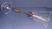 Lade das Bild in den Galerie-Viewer, GETRÄNKEGLAS - Hartglas, Abstrakt Linien Balken Striche Dekor No.2

