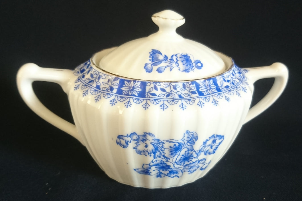 ZUCKERDOSE MIT DECKEL - Porzellan, China Blau Goldrand Relief Dekor