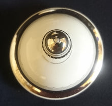 Lade das Bild in den Galerie-Viewer, ZUCKERDOSE MIT DECKEL - Porzellan, Abstrakte Geometrisches Linien Striche Balken Rand Dekor
