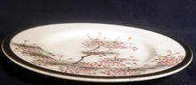 Lade das Bild in den Galerie-Viewer, DESSERTTELLER - Porzellan, Asia Style, Blumenblüten Pflanzen Gold Abstrakt Dekorrand
