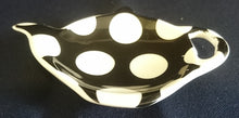 Lade das Bild in den Galerie-Viewer, ABLAGETELLERCHEN &quot;Polkadot&quot; - Porzellan, Abstrakt Kreise Teekannen Form Dekor
