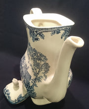 Lade das Bild in den Galerie-Viewer, 4er Set KAFFEEKANNE MIT DECKEL / MILCHKÄNNCHEN / ZUCKERSCHALE &quot;Country Life&quot; - Keramik / Steingut (Fine Staffordshire Ware), Englisches Landleben Scenen Motiv Dekor, Hand graviert
