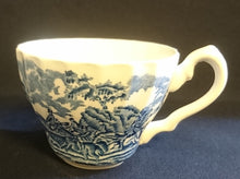 Lade das Bild in den Galerie-Viewer, 3er KAFFEEGEDECK &quot;Country Life&quot; - Keramik / Steingut (Fine Staffordshire Ware), Englisches Landleben Scenen Motiv Dekor, Hand graviert
