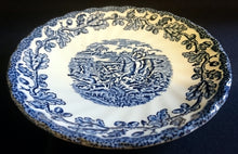 Lade das Bild in den Galerie-Viewer, 3er KAFFEEGEDECK &quot;Country Life&quot; - Keramik / Steingut (Fine Staffordshire Ware), Englisches Landleben Scenen Motiv Dekor, Hand graviert
