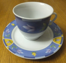 Lade das Bild in den Galerie-Viewer, KAFFEETASSE &quot;Betty&quot; - Porzellan, Pflanzen Tulpen Blumenblüten Flora Abstrakt Motiv Dekor
