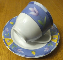 Lade das Bild in den Galerie-Viewer, 2er Set 3er KAFFEEGEDECKE &quot;Betty&quot; - Porzellan, Pflanzen Tulpen Blumenblüten Flora Abstrakt Motiv Dekor

