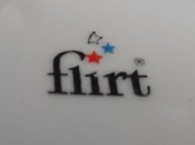 Lade das Bild in den Galerie-Viewer, 2er KAFFEEGEDECK &quot;Flirt&quot; - Porzellan, Weihnachten Advent Christ Tannenbaum Geschenke Sterne Schaukelpferd Zweige Linien Motiv Dekor
