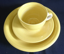 Lade das Bild in den Galerie-Viewer, KAFFEETASSE &quot;Flirt&quot; &quot;Liso&quot; - Porzellan, Streifen Einfärbiges Meliertes Dekor
