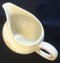 Lade das Bild in den Galerie-Viewer, 5er Set KAFFEEKANNE MIT DECKEL / MILCHKÄNNCHEN / ZUCKERDOSE MIT DECKEL - &quot;Winifred&quot; - Porzellan, Blumen / Linien Klassisch Dekor
