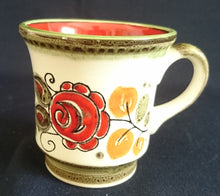 Lade das Bild in den Galerie-Viewer, 2er Set 2er KAFFEEGEDECKE &quot;Tirol&quot; - Keramik / Steingut, Rosen Motiv Dekor, Handbemalt
