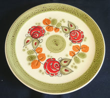Lade das Bild in den Galerie-Viewer, 2er Set DESSERTTELLER &quot;Tirol&quot; - Keramik / Steingut, Rosen Motiv Dekor, Handbemalt
