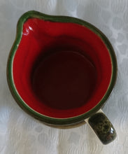 Lade das Bild in den Galerie-Viewer, 2er Set MILCHKÄNNCHEN &amp; ZUCKERDOSE OHNE DECKEL &quot;Tirol&quot; - Keramik / Steingut, Rosen Motiv Dekor, Handbemalt
