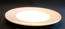 Lade das Bild in den Galerie-Viewer, DESSERTTELLER &quot;Solid Color&quot; - Porzellan, Breiter Starker Farblicher Rand Motiv Dekor, Dibbern Designstudio
