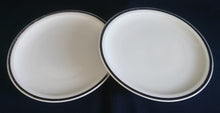Lade das Bild in den Galerie-Viewer, 2er Set DESSERTTELLER - Porzellan, Silberrand Linien Dekor
