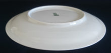 Lade das Bild in den Galerie-Viewer, 2er Set DESSERTTELLER - Porzellan, Silberrand Linien Dekor
