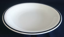 Lade das Bild in den Galerie-Viewer, 2er Set SUPPENTELLER - Porzellan, Silberrand Linien Dekor
