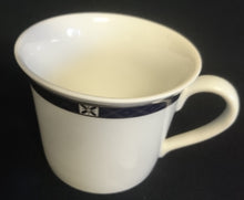 Lade das Bild in den Galerie-Viewer, 2er Set 2er KAFFEEGEDECKE &quot;Classica&quot; - Porzellan, Geometrischer X Kreuz Rand Dekor
