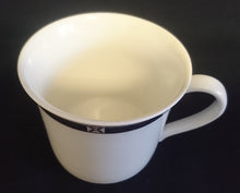 Lade das Bild in den Galerie-Viewer, 2er KAFFEEGEDECK &quot;Classica&quot; - Porzellan, Geometrischer X Kreuz Rand Dekor
