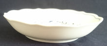 Lade das Bild in den Galerie-Viewer, 2er Set 2er KAFFEEGEDECKE - Porzellan, Echt Kobalt Zwiebelmuster Motiv Relief Dekor
