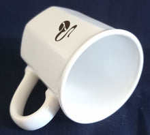 Lade das Bild in den Galerie-Viewer, KAFFEETASSE - Keramik / Steingut, Goldenes Bohne Motiv Dekor
