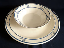 Lade das Bild in den Galerie-Viewer, 2er Set SUPPENTELLER &quot;Scandia Blue (Brickoven Stoneware)&quot; - Keramik / Steingut, Blumen Linien Streifen Dekor
