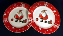 Lade das Bild in den Galerie-Viewer, 2er Set 3er KAFFEEGEDECKE &quot;Santa&quot; - Porzellan, Weihnachtsmann Nikolaus Sterne Schneeflocken Geschenke Motiv Dekor
