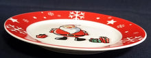 Lade das Bild in den Galerie-Viewer, 2er Set 3er KAFFEEGEDECKE &quot;Santa&quot; - Porzellan, Weihnachtsmann Nikolaus Sterne Schneeflocken Geschenke Motiv Dekor
