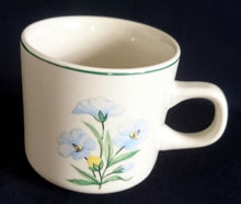Lade das Bild in den Galerie-Viewer, 2er KAFFEEGEDECK - Keramik / Steingut, Blumenblüten Pflanzen Flora Randlinie Motiv Dekor

