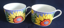 Lade das Bild in den Galerie-Viewer, KAFFEETASSE - Porzellan, Sonnenblumen Blüten Pflanzen Motiv Dekor
