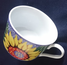Lade das Bild in den Galerie-Viewer, KAFFEETASSE - Porzellan, Sonnenblumen Blüten Pflanzen Motiv Dekor
