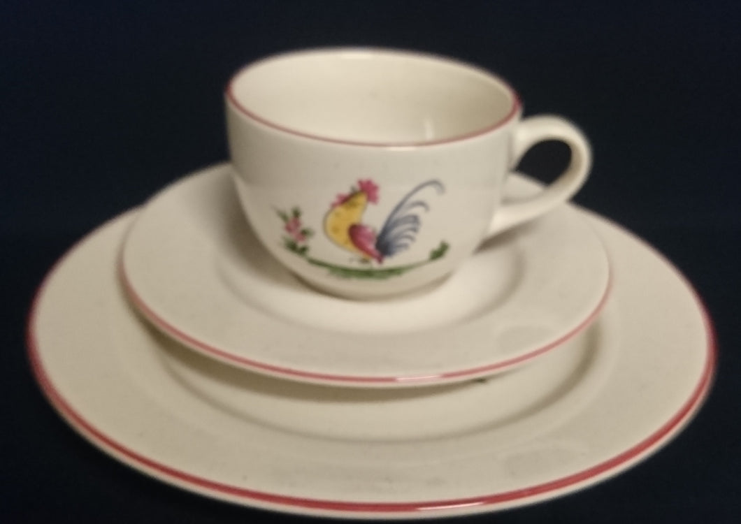 3er KAFFEEGEDECK  - Keramik / Steingut, Hahn auf dem Lande Motiv Dekorrand, Handdekoriert (G)
