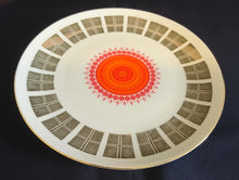 Lade das Bild in den Galerie-Viewer, DESSERT SAMMELTELLER - Porzellan, Goldrand Quadrat Sonnen Abstrakt Dekor
