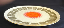 Lade das Bild in den Galerie-Viewer, DESSERT SAMMELTELLER - Porzellan, Goldrand Quadrat Sonnen Abstrakt Dekor
